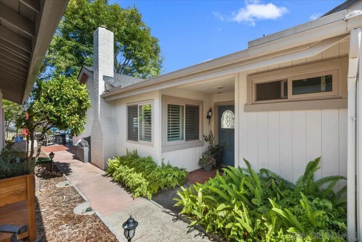 1233 Camino Del Lago, San Marcos, California 92078