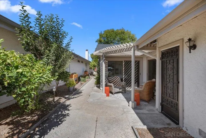 1233 Camino Del Lago, San Marcos, California 92078