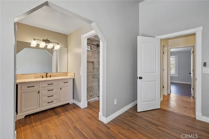 2175 Beechwood Court, Hanford, California 93230