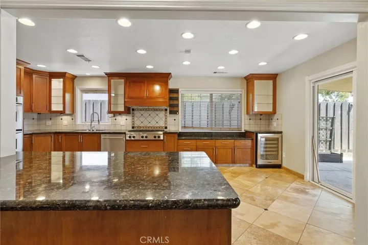 2175 Beechwood Court, Hanford, California 93230