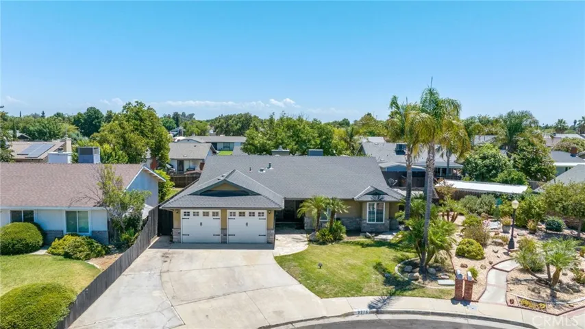 2175 Beechwood Court, Hanford, California 93230