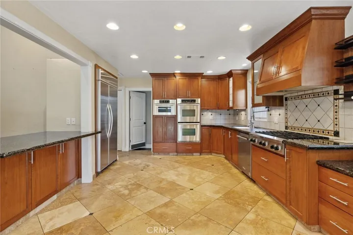 2175 Beechwood Court, Hanford, California 93230