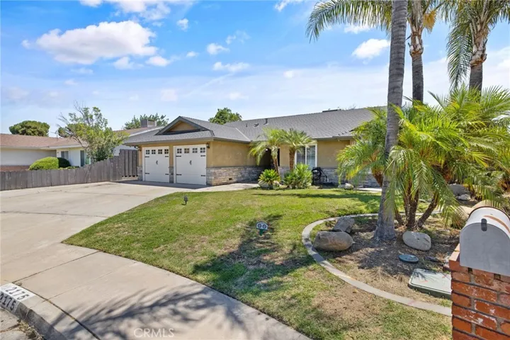 2175 Beechwood Court, Hanford, California 93230