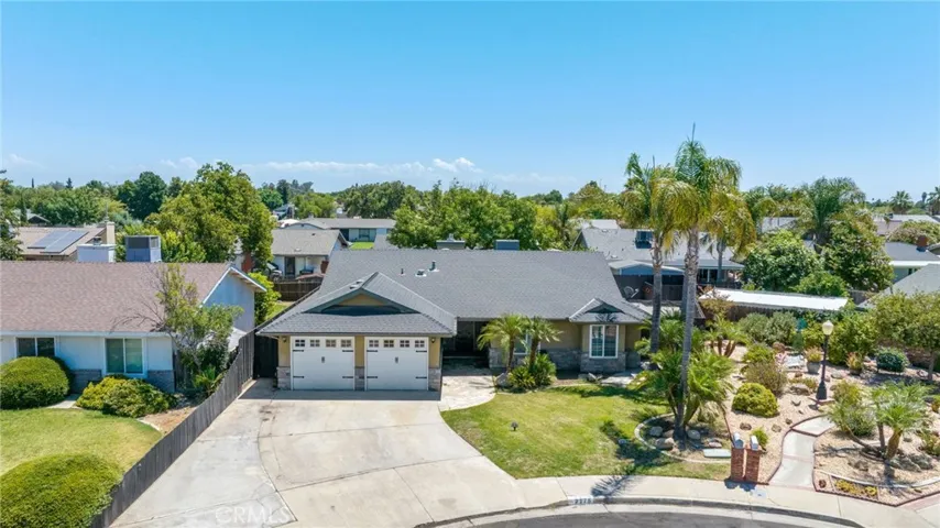 2175 Beechwood Court, Hanford, California 93230