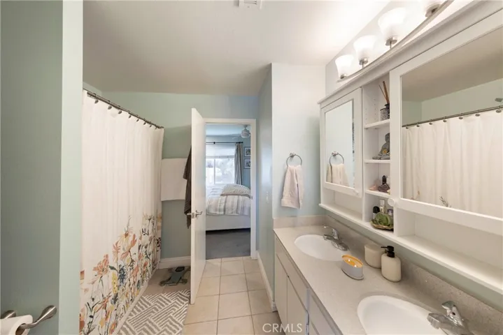 Upstairs bathroom