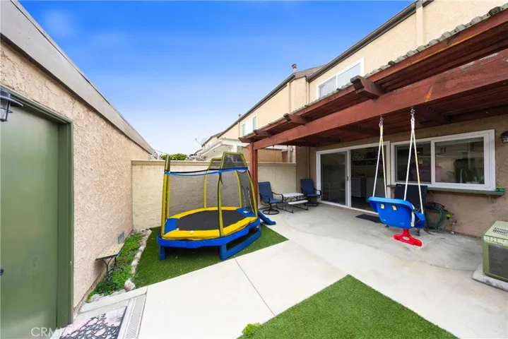 10815 Onyx Court, Fountain Valley, California 92708