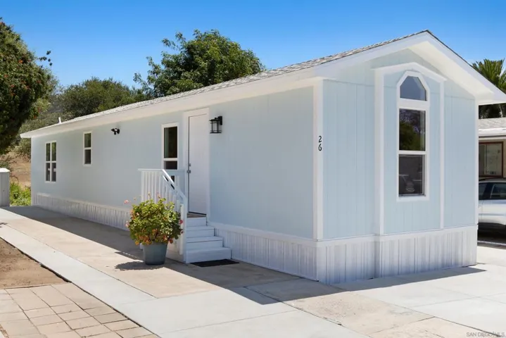 2030 Black Canyon Rd. 26, Ramona, California 92065