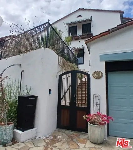 2341 Ronda Vista Drive, Los Angeles, California 90027