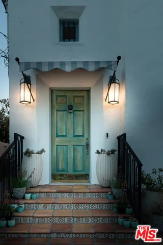 2341 Ronda Vista Drive, Los Angeles, California 90027