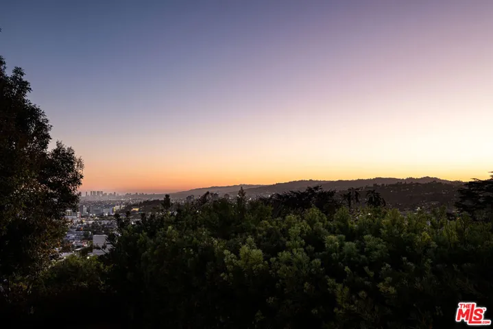 2341 Ronda Vista Drive, Los Angeles, California 90027