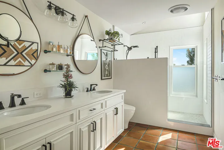 2341 Ronda Vista Drive, Los Angeles, California 90027