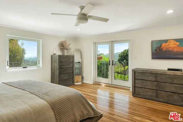 2341 Ronda Vista Drive, Los Angeles, California 90027