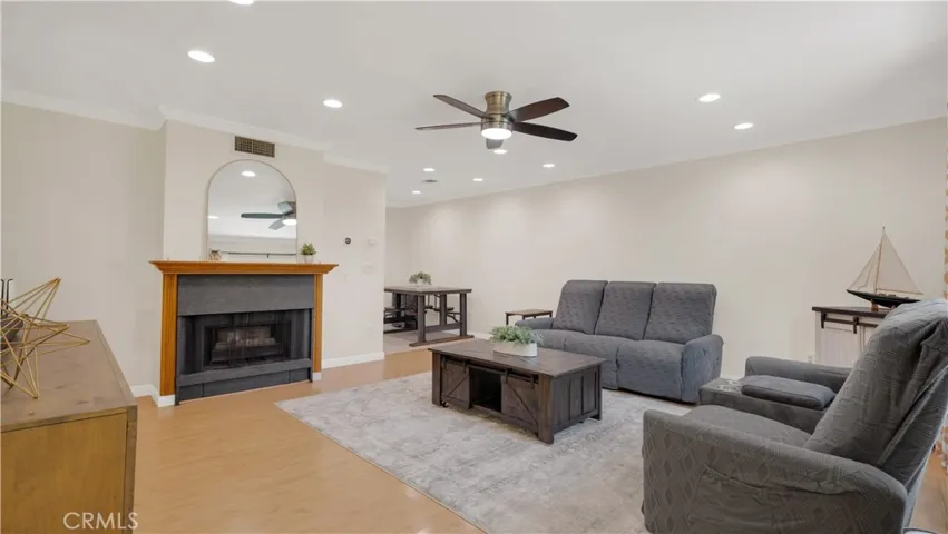 400 S Flower 62, Orange, California 92868