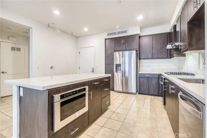1226 Nolita, Irvine, California 92612