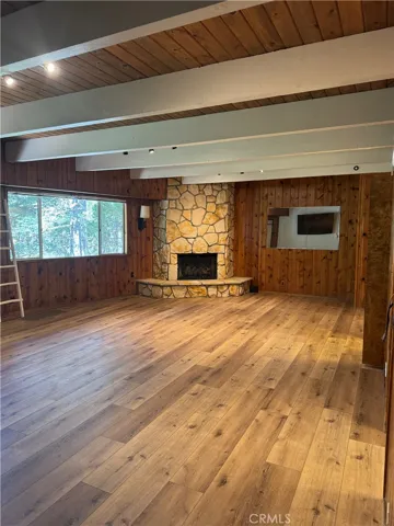 956 Teakwood, Lake Arrowhead, California 92352