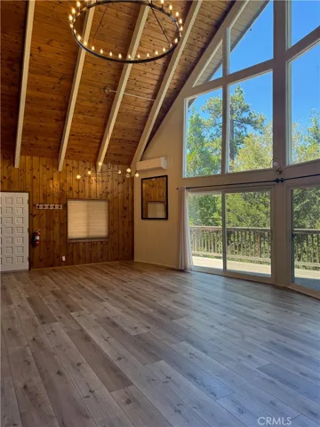 956 Teakwood, Lake Arrowhead, California 92352