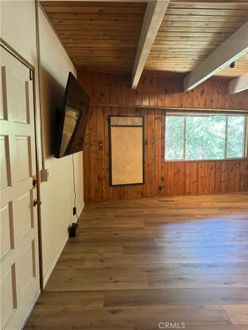 956 Teakwood, Lake Arrowhead, California 92352