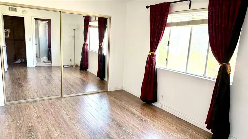 37 4070 S S Berkeley, Pasadena, California 91107