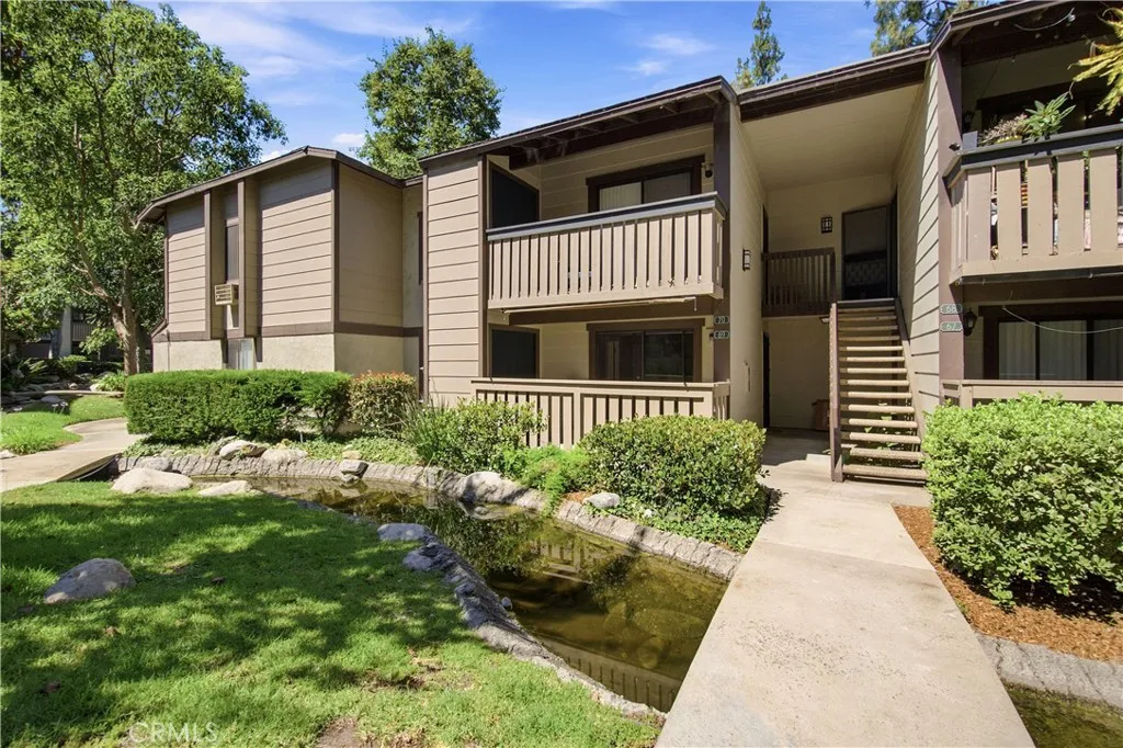 20702 El Toro Rd