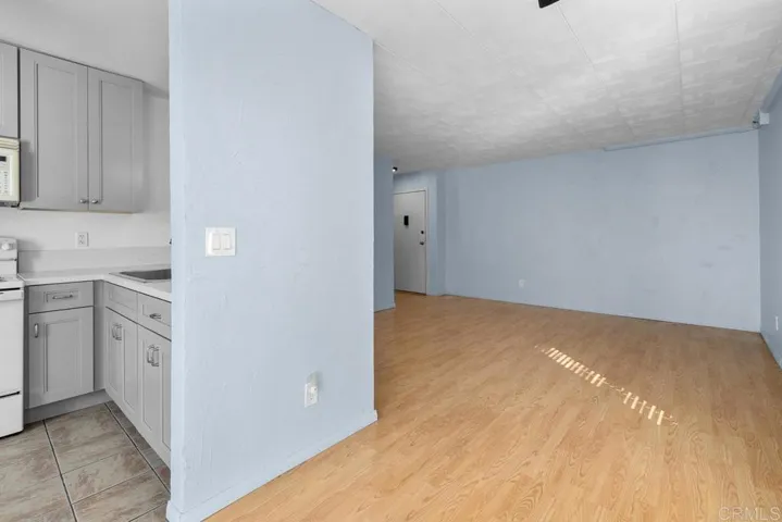 7506 Parkway Drive 201, La Mesa, California 91942