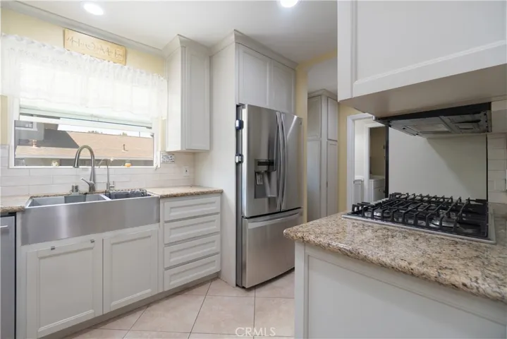 2501 Deodar, Santa Ana, California 92705