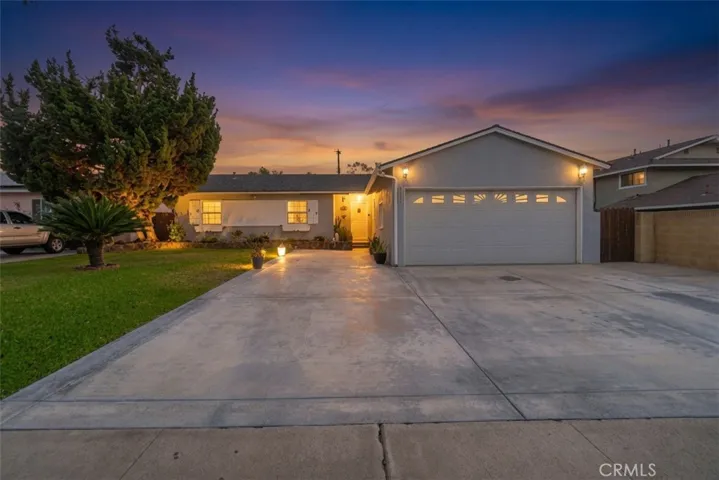 2501 Deodar, Santa Ana, California 92705