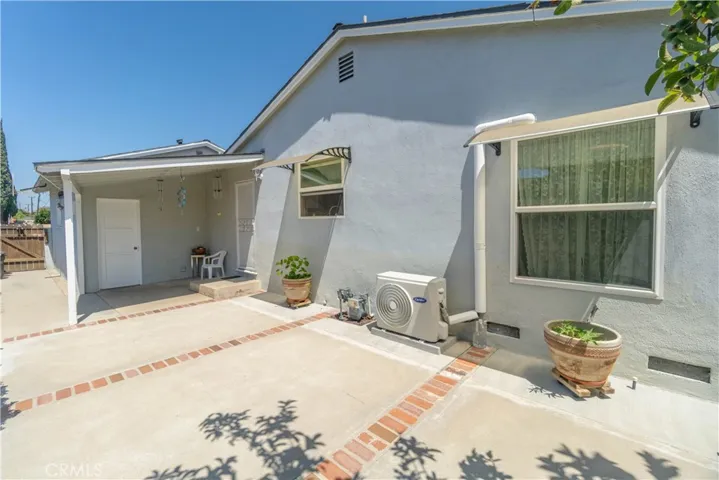 2501 Deodar, Santa Ana, California 92705