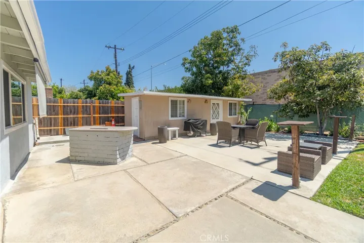 2501 Deodar, Santa Ana, California 92705