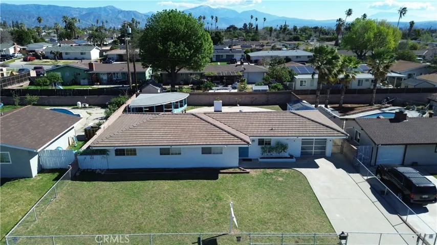 979 N Gardena, Rialto, California 92376