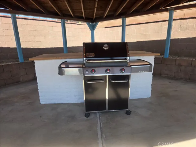 979 N Gardena, Rialto, California 92376