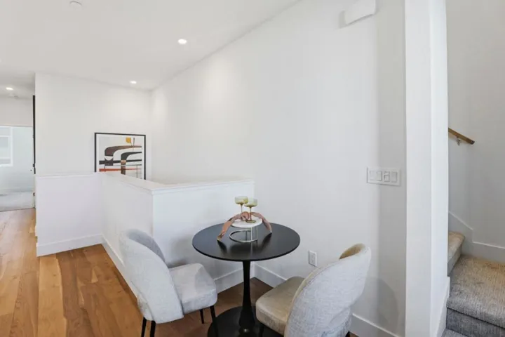 1129 Esther Court, Palo Alto, California 94303