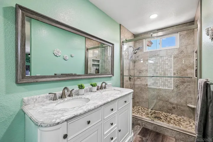 955 Buckeye Ct, El Cajon, California 92021