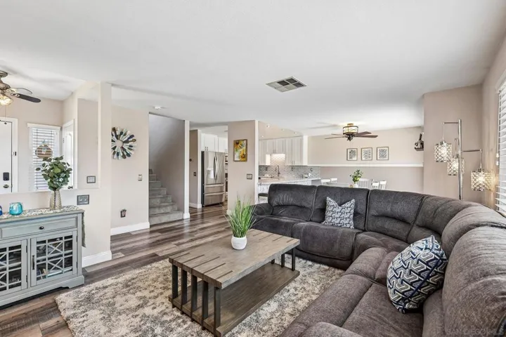 955 Buckeye Ct, El Cajon, California 92021
