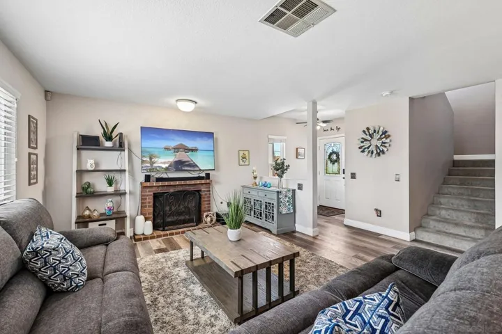 955 Buckeye Ct, El Cajon, California 92021