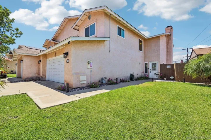 955 Buckeye Ct, El Cajon, California 92021
