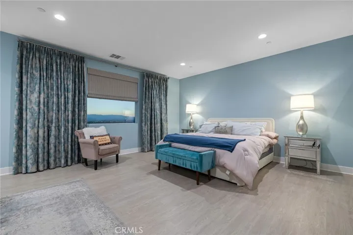 25015 Shady Birch Court, Santa Clarita, California 91387