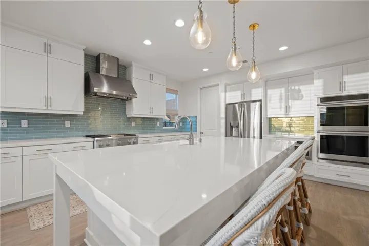 25015 Shady Birch Court, Santa Clarita, California 91387