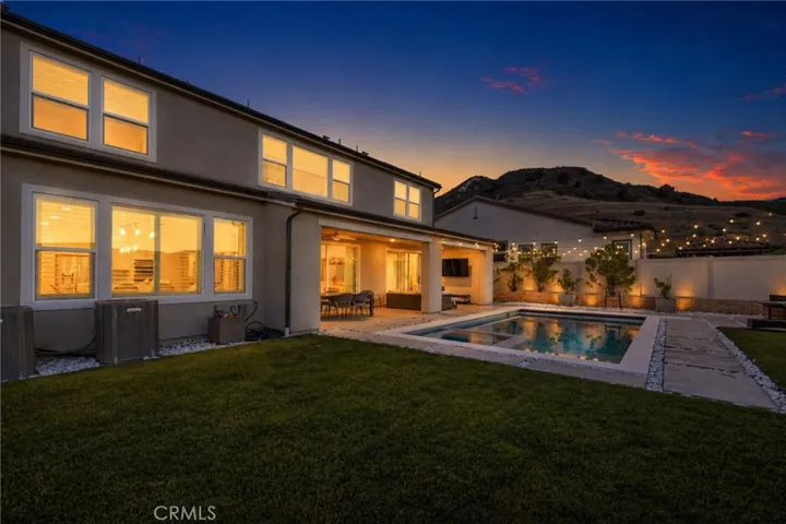 25015 Shady Birch Court, Santa Clarita, California 91387