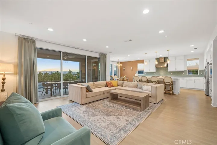 25015 Shady Birch Court, Santa Clarita, California 91387