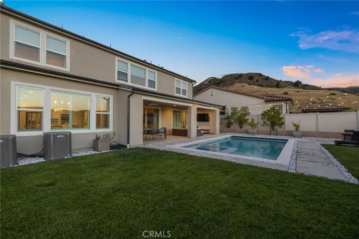 25015 Shady Birch Court, Santa Clarita, California 91387
