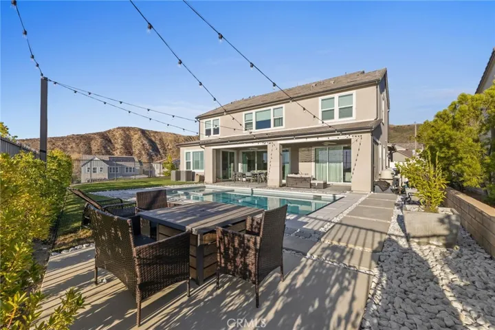 25015 Shady Birch Court, Santa Clarita, California 91387