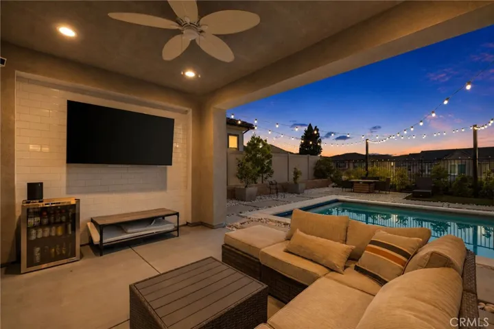 25015 Shady Birch Court, Santa Clarita, California 91387