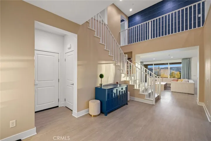 25015 Shady Birch Court, Santa Clarita, California 91387