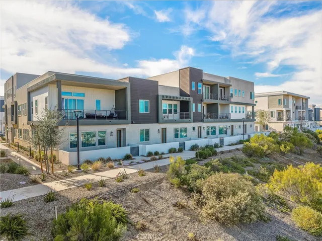 26767 Laurel Mountain Loop, Valencia, California 91381