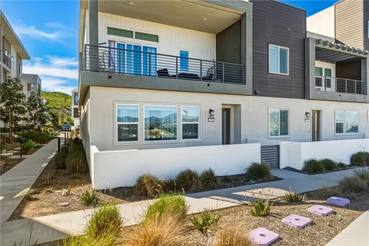 26767 Laurel Mountain Loop, Valencia, California 91381