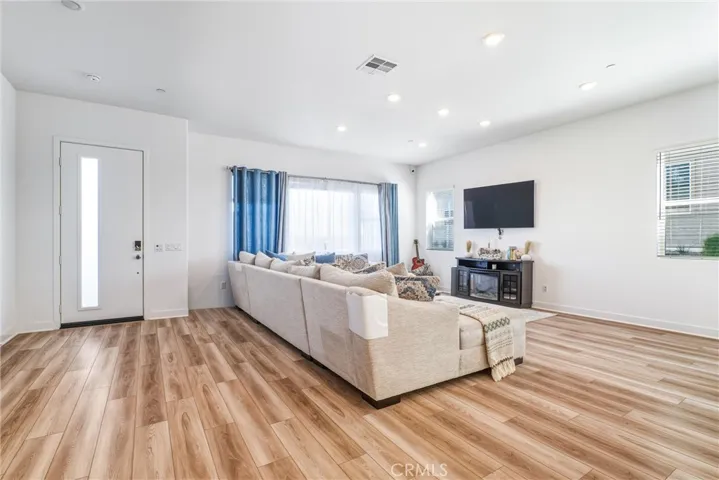 26767 Laurel Mountain Loop, Valencia, California 91381