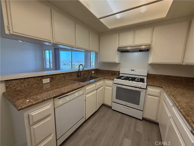 2211 S Gaffey 2, San Pedro, California 90731