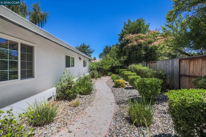 11 Xavier Pl, Clayton, California 94517