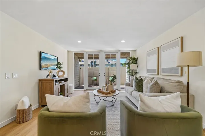 69 Town And Country Road, Phillips Ranch, California 91766