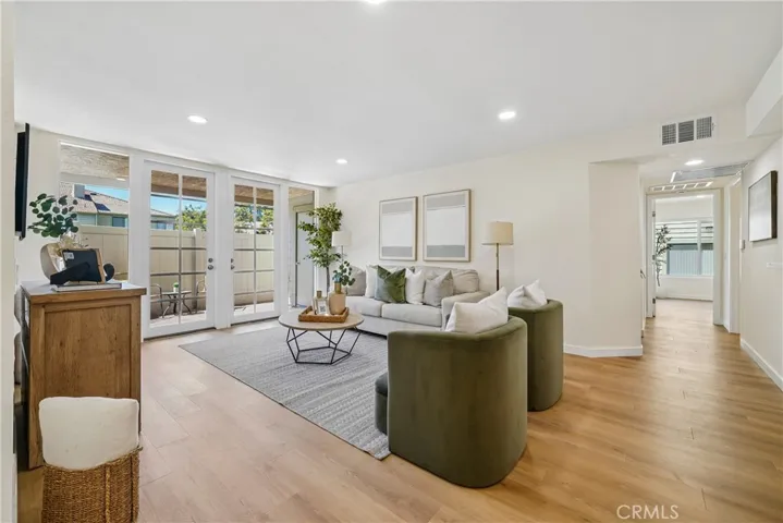 69 Town And Country Road, Phillips Ranch, California 91766